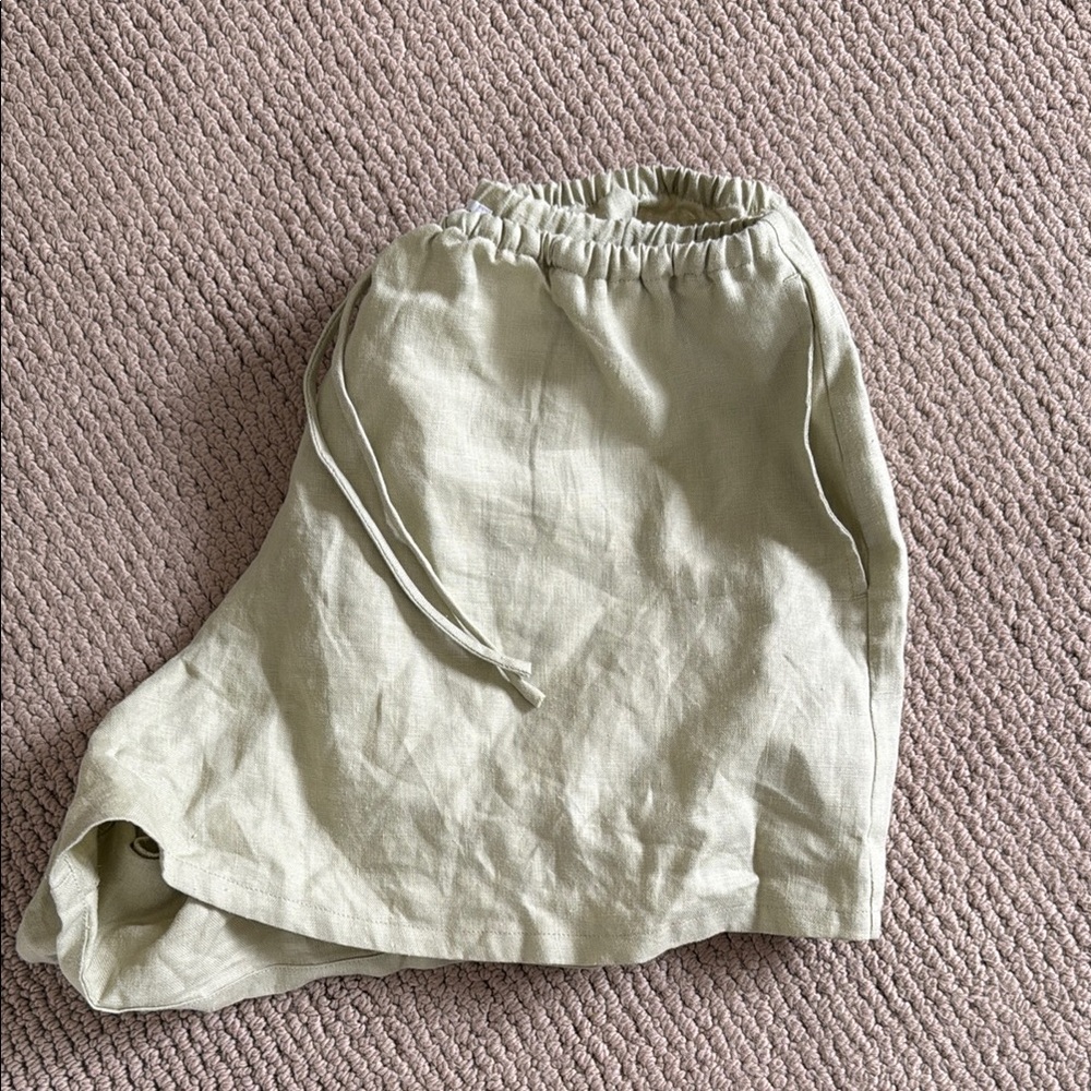 Reformation Zoey Linen Short, Size S, Light Green - Picture 5 of 5